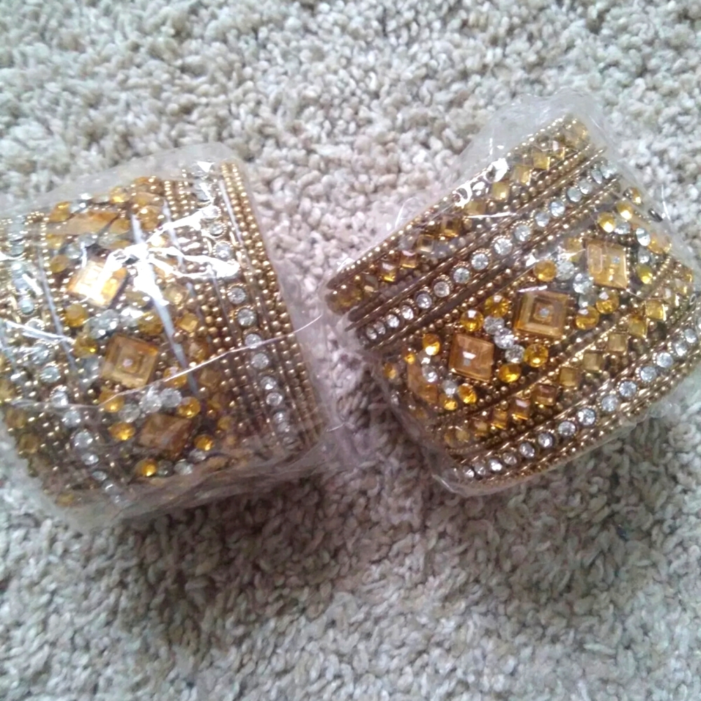 Bangle set (2) Brand New